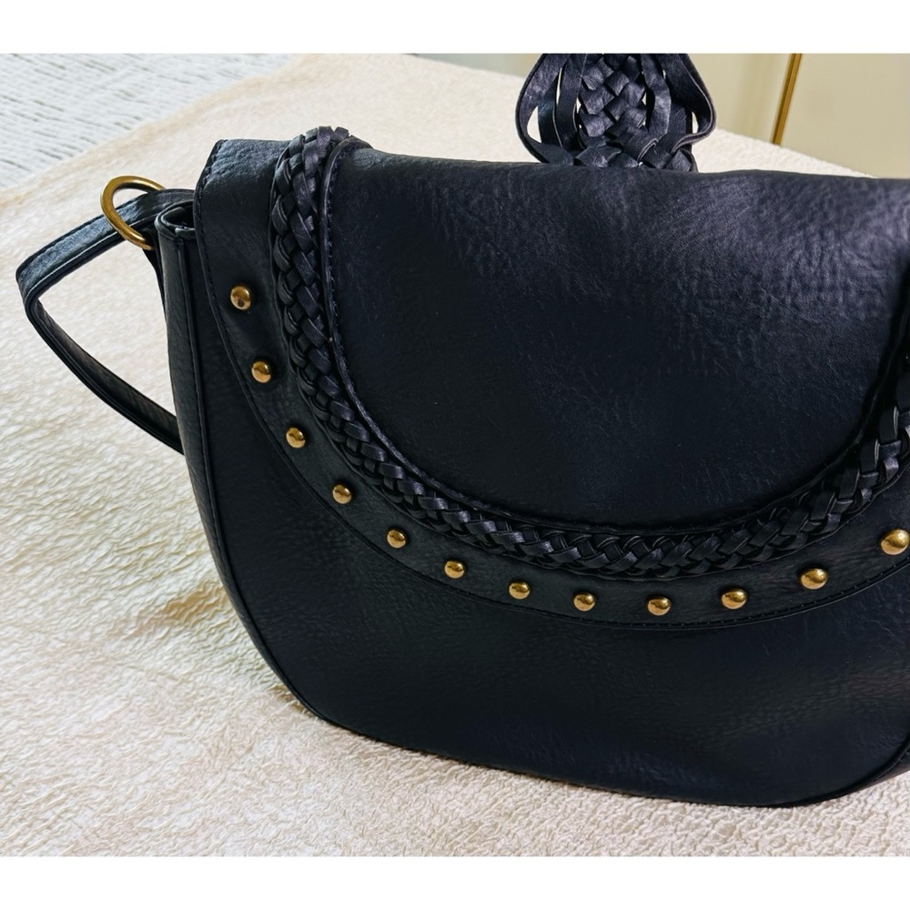 Oversized Boho Stud and Tassel Saddle Shoulder Bag Black Vegan Leather NEW - Picture 6 of 8